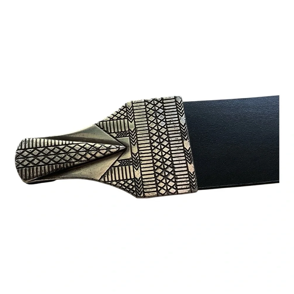 Chico’s Black Belt Size Small – Statement Metal Buckle